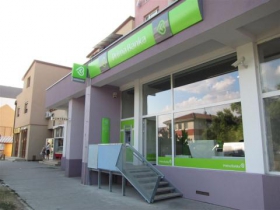 bankomat Senec Námestie 1. Mája 19